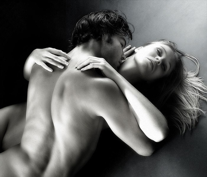 eroticheskiy-film-lyubov-i-strast