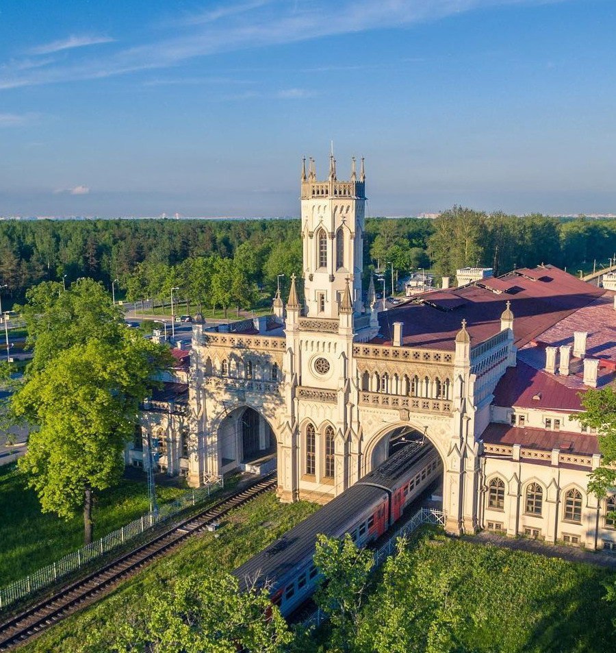 Вокзал старый петергоф фото